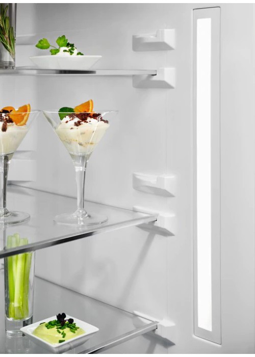 Холодильник із морозильною камерою Electrolux RNT7ME34X2