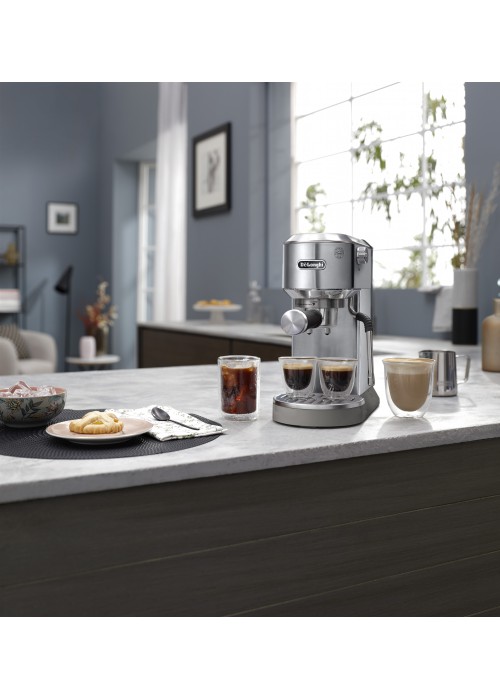 Кавоварка DeLonghi EC 890.M