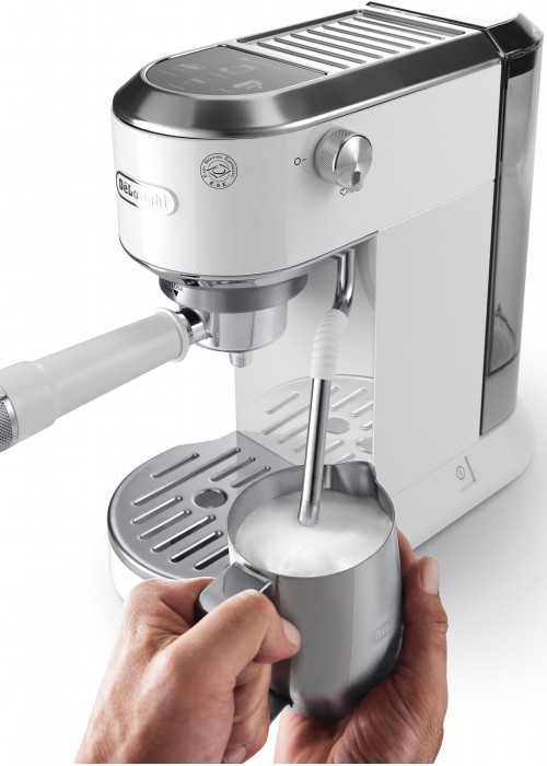 Кавоварка DeLonghi EC 890.WI