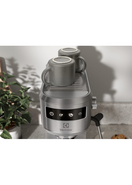 Кавоварка ELECTROLUX E6EC1-6ST
