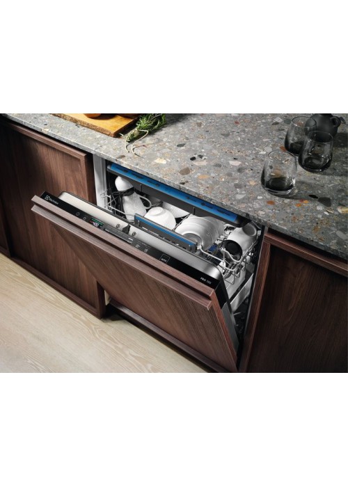 Посудомийна машина Electrolux EMG48200L