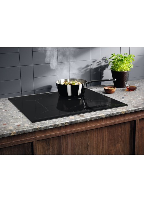 Варильна поверхня Electrolux EIS6648