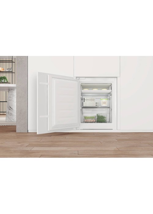 Вбудований холодильник Whirlpool WHC20 T352
