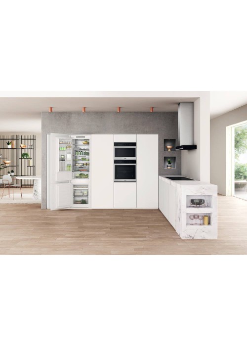 Вбудований холодильник Whirlpool WHC20 T352
